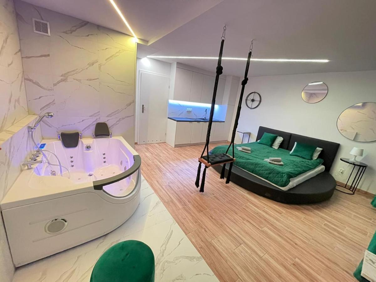 Yourapart Jacuzzi Przy Zamku Krolewskim Варшава Экстерьер фото